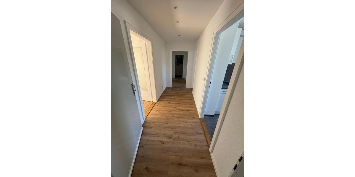 Etagenwohnung Kiel Friedrichsort - 4 Zimmer, 88 m&sup2;, 1.100&euro; | Angebot:26373424