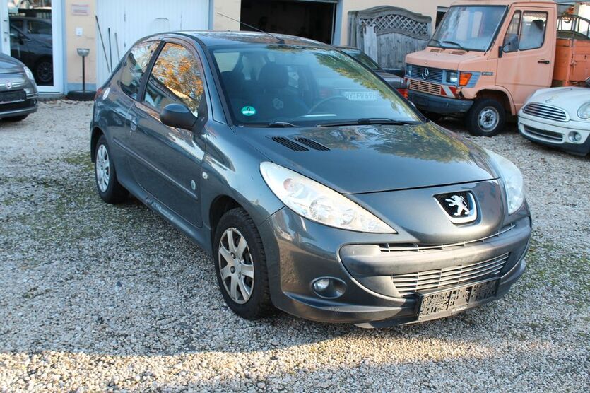 Peugeot 206 198.000 km 2.250 € Andernach 56626