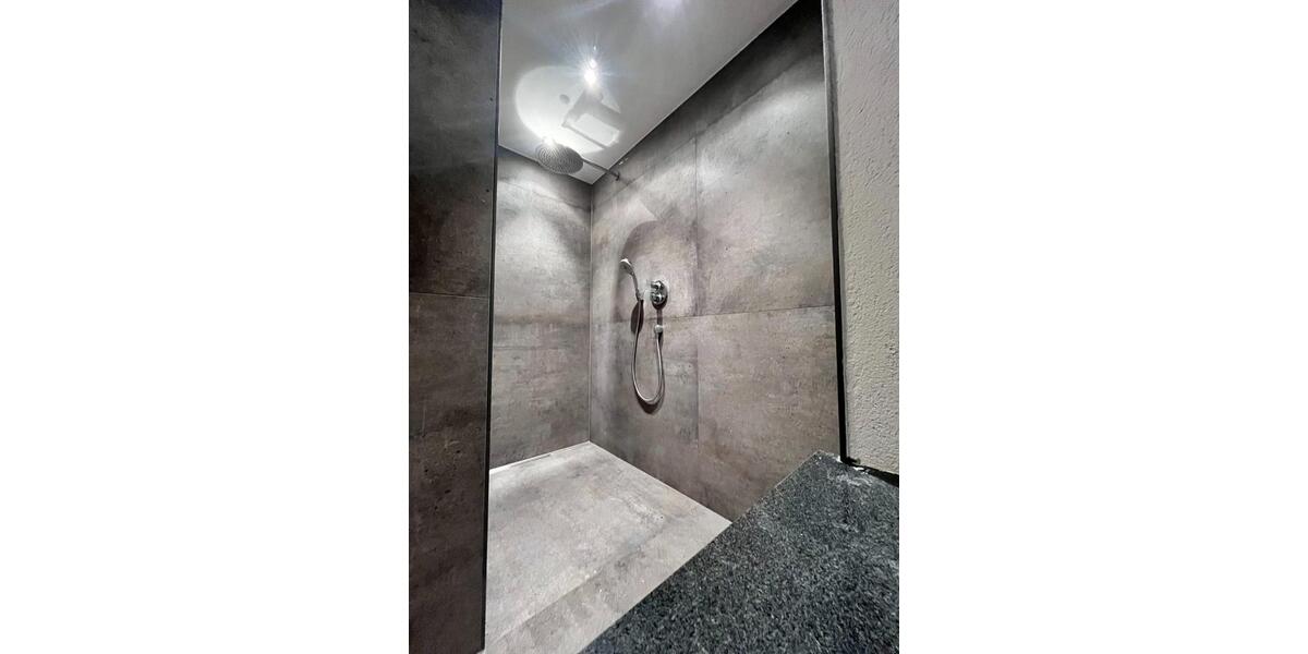 Großzügiges Einfamilienhaus mit Einliegerwohnung - provisionsfrei 7 zimmer