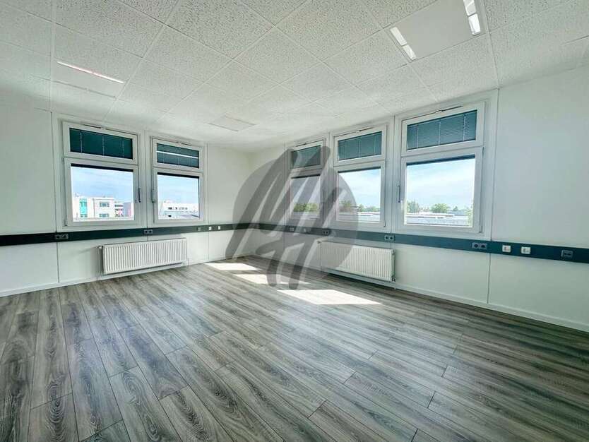 Büro in Bad Homburg v.d.H. 6.100 € 675 m²