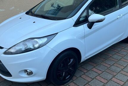 Ford Fiesta 158.000 km 3.250 &euro; Gelsenkirchen 45899