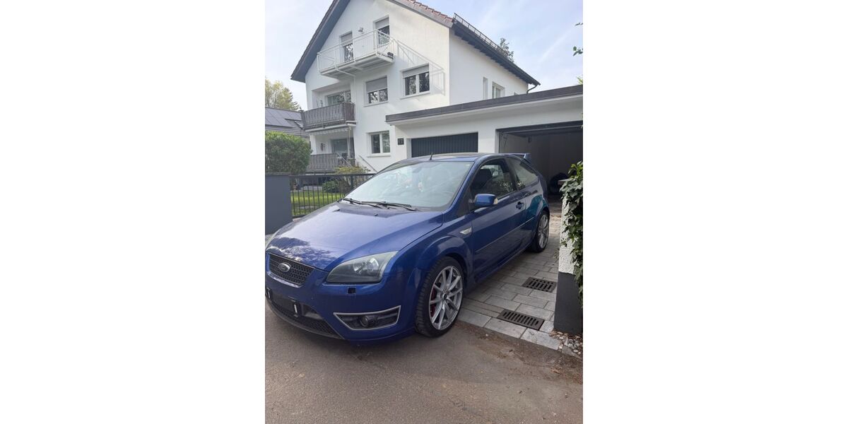 Ford Focus 204.129 km 3.200 &euro; Gröbenzell 82194