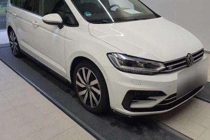 VW Touran 15.700 km 32.940 &euro; Burgoberbach 91595