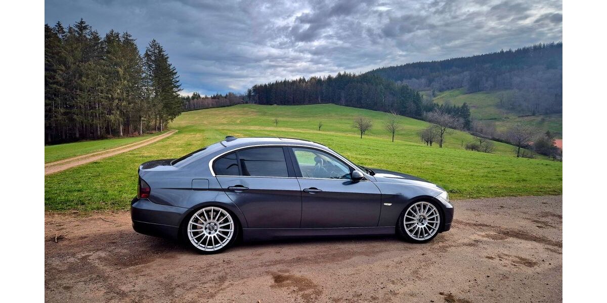 BMW 330 169.000 km 9.000 &euro; Steinach 77790