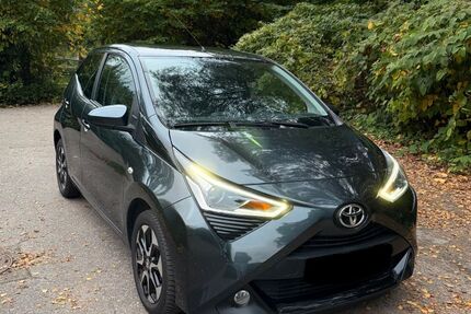 Toyota Aygo (X) 68.266 km 9.850 € Hamburg 22397
