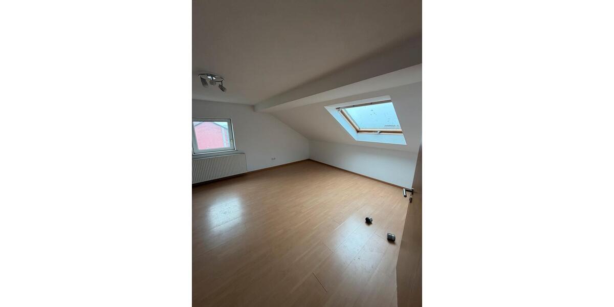 Dachgeschoss Wohnung 2 zimmer