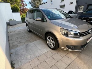 VW Touran Comfortline BMT/Standhzg/ 150.000 km 9.290 &euro; Troisdorf 53844