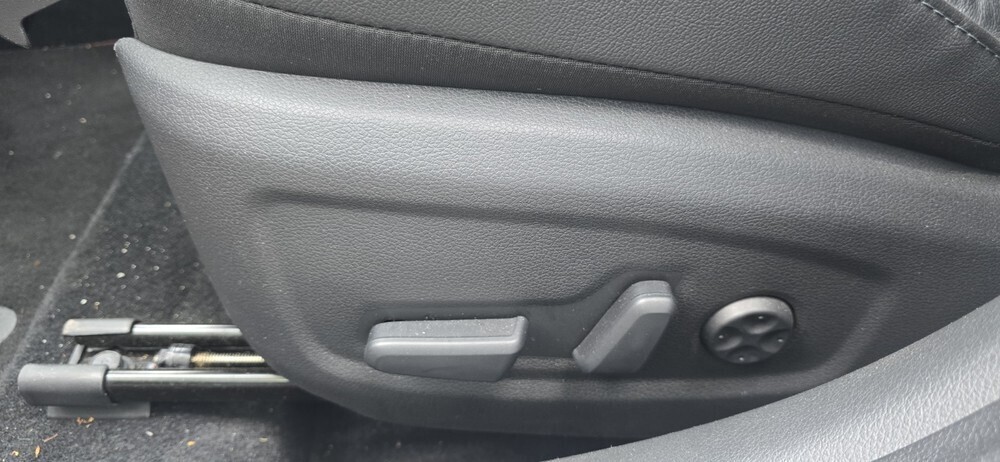 i30
