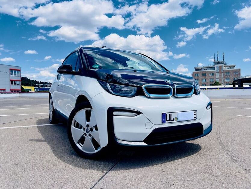 i3