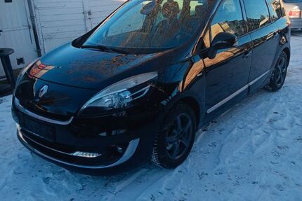 Renault Scenic 220.000 km 4.950 &euro; München 81243