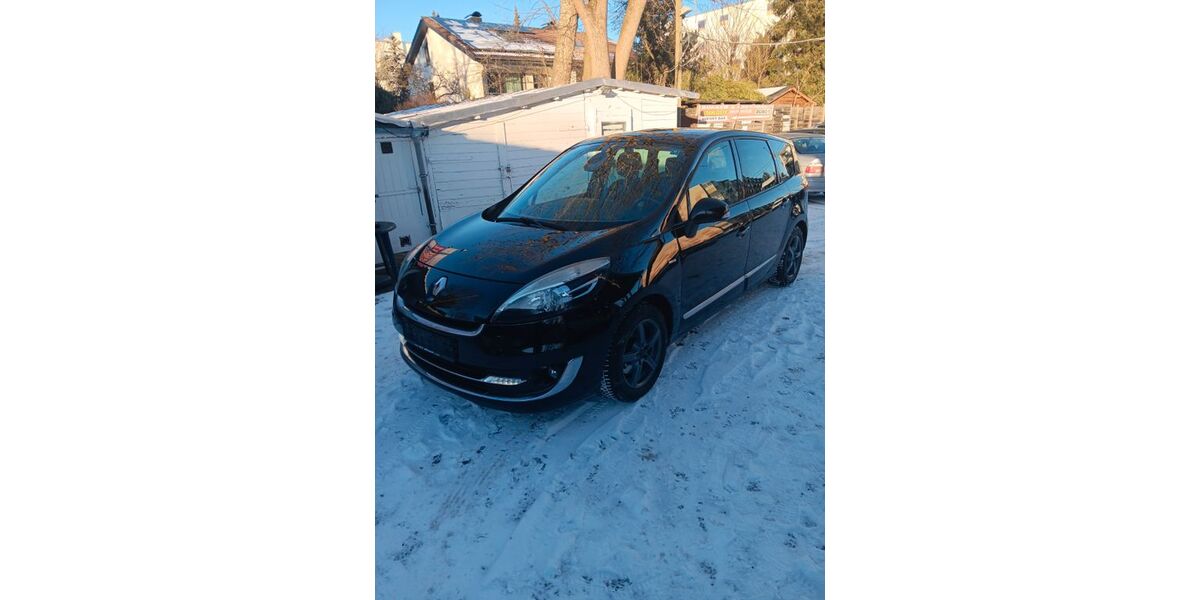 Renault Scenic 220.000 km 4.950 &euro; München 81243