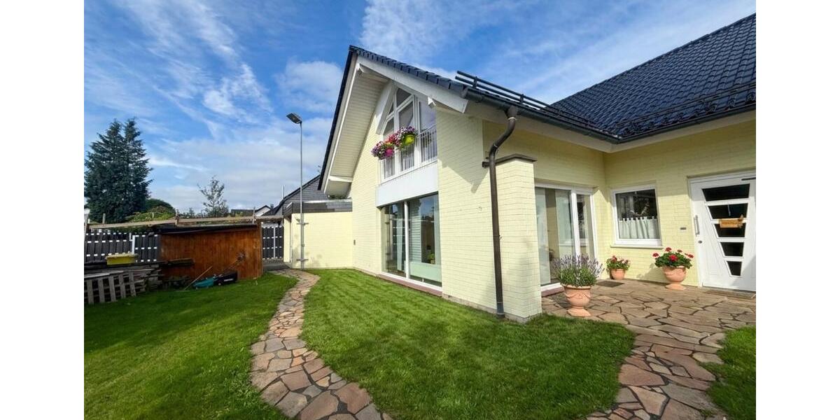 Einfamilienhaus Olpe - 9 Zimmer, 215 m&sup2;, 1.600&euro; | Angebot:26575909