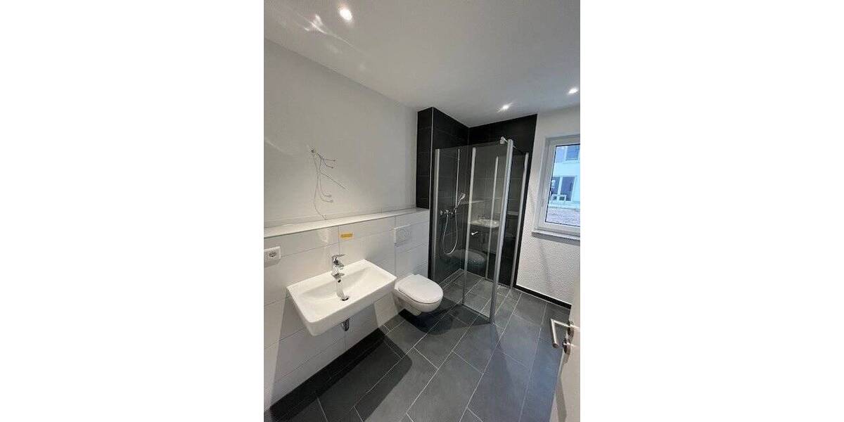 Etagenwohnung Linkenheim-Hochstetten Linkenheim - 3 Zimmer, 69 m&sup2;, 338.400&euro; | Angebot:23961825