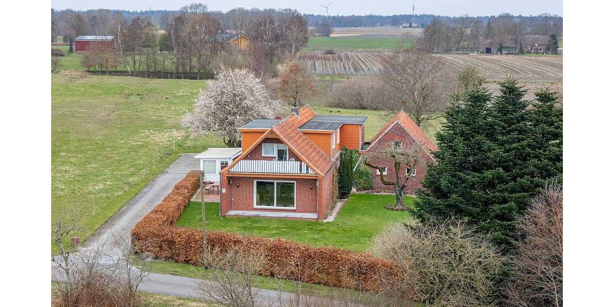 Einfamilienhaus Blomberg - 8 Zimmer, 189 m&sup2;, 225.000&euro; | Angebot:25815052