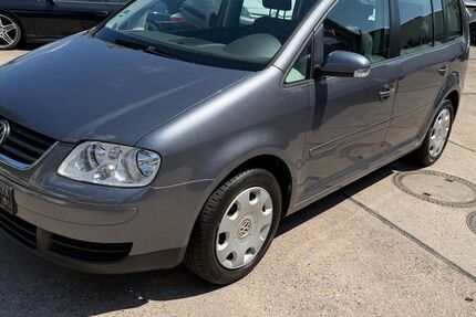 VW Touran 175.000 km 4.500 &euro; Frankfurt am Main 60388