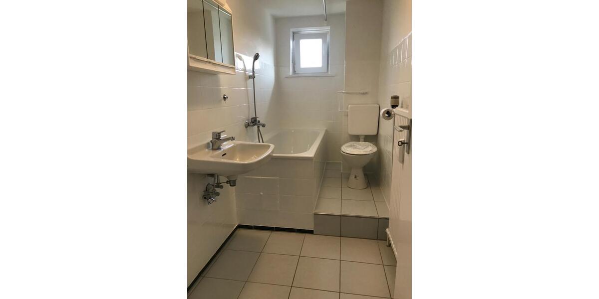 Etagenwohnung Heide - 1 Zimmer, 30 m&sup2;, 270&euro; | Angebot:25541013