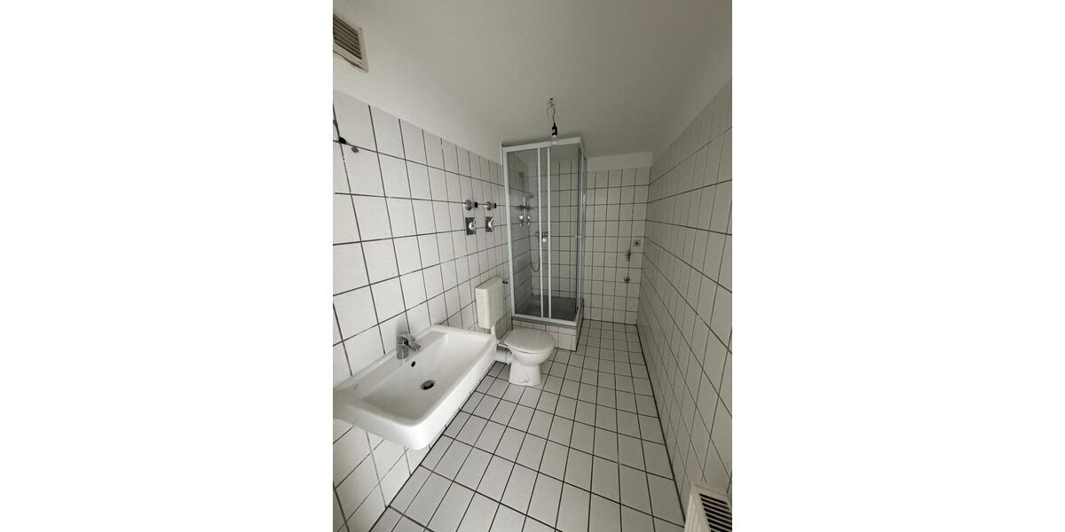 Dachgeschoßwohnung Halle (Saale) Am Wasserturm/Thaerviertel - 2 Zimmer, 58 m&sup2;, 420&euro; | Angebot:26398608
