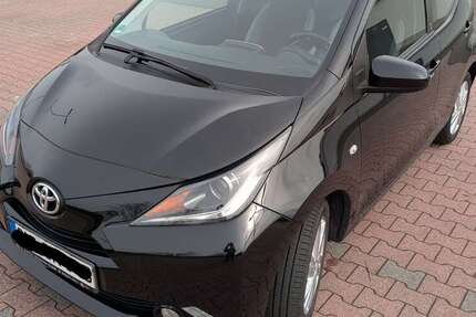 Toyota Aygo 95.676 km 7.200 &euro; Bornheim, Stadt 53332