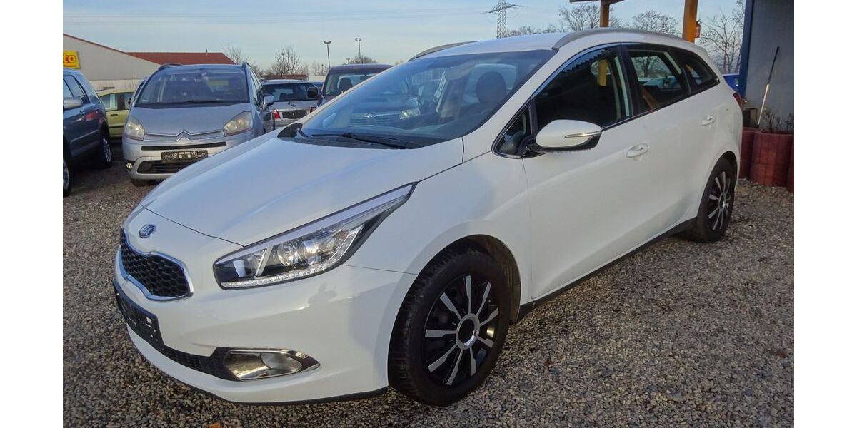 Kia ceed Sportswagon 230.826 km 3.900 &euro; Dresden 01219