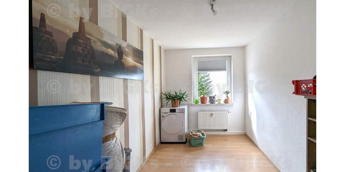 BIGKs: Suhl - Lautenberg - 4 Raum Wohnung Suhl,sep.Küche,Wannenbad, Balkon (-;) - Etagenwohnung Suhl Suhl Lautenberg | Angebot:27200731