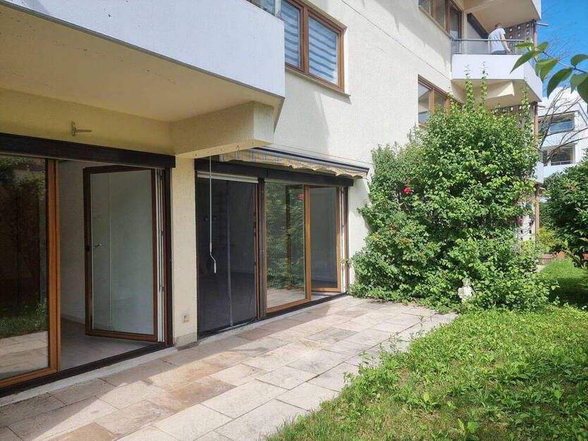 Ruhige, lichtdurchflutete 2-Zimmer GartenWohnung - 59 qm - mit Südterrasse im Münchner Norden