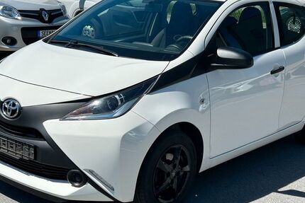 Toyota Aygo (X) 147.800 km 5.100 &euro; Fürstenzell 94081