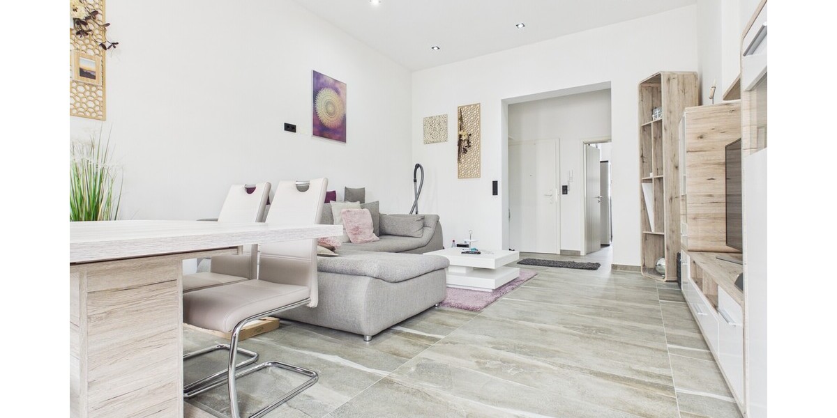 Exklusive 2-Zimmer-Wohnung mit Balkon, moderner Einbauküche und Stellplatz in Hanau - Etagenwohnung Hanau | Angebot:26019443