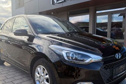Hyundai i20 84.000 km 7.700 € Rohrdorf-Thansau 83101