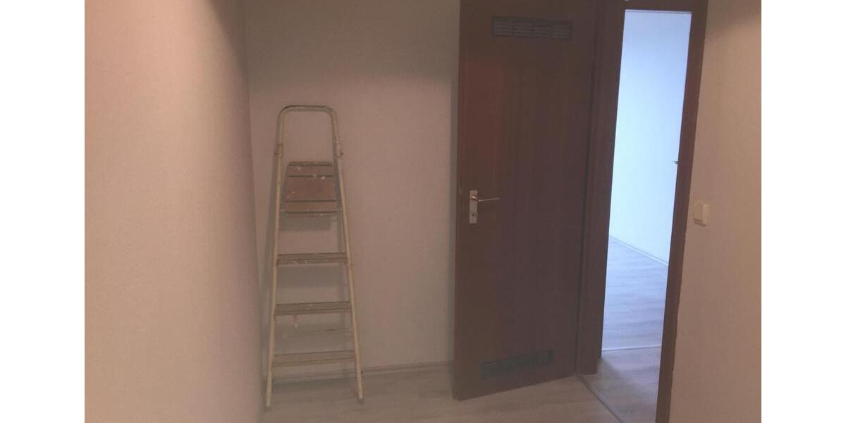 Etagenwohnung Remscheid Gemarkung Bergisch Born - 3.5 Zimmer, 98 m&sup2;, 220.000&euro; | Angebot:24954000