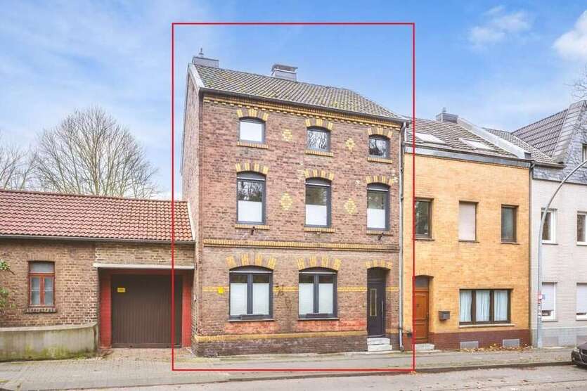 Haus zum Kaufen in Eschweiler 279.500 € 198 m²