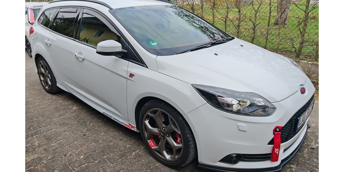Ford Focus 166.620 km 9.000 &euro; Leinburg 91227