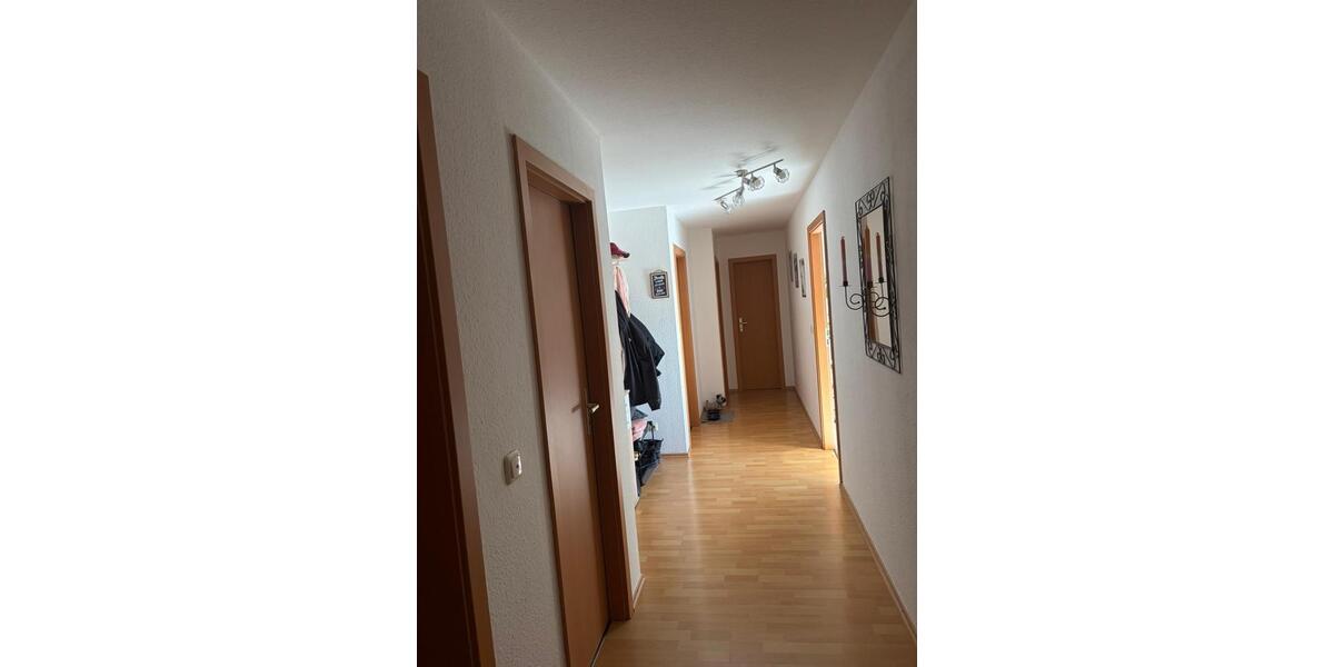 Dachgeschoßwohnung Jarmen - 3 Zimmer, 75 m&sup2;, 450&euro; | Angebot:26407395