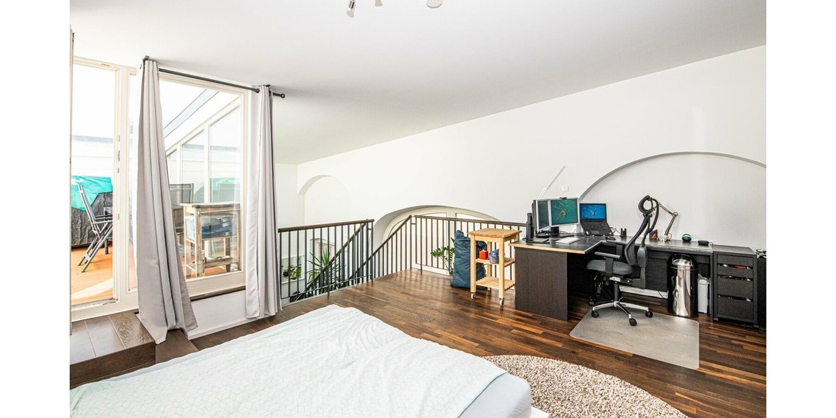 Schöne Galeriewohnung mit Dachterrasse 2 zimmer