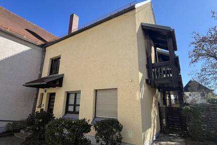 Haus Schwandorf - 4 Zimmer, 106 m&sup2;, 279.000&euro; | Angebot:25929306