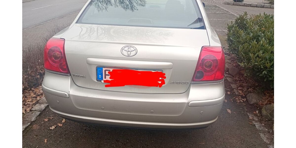 Toyota Avensis 200.000 km 2.800 &euro; Oberding 85445