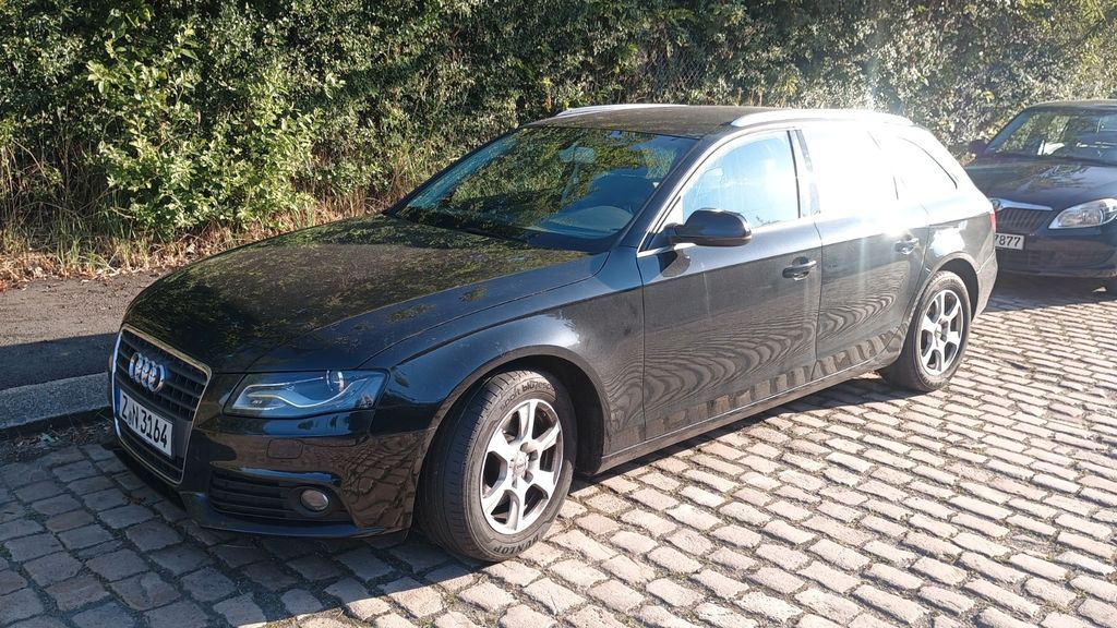 Audi A4 206.000 km 7.000 &euro; Kirchberg 08107