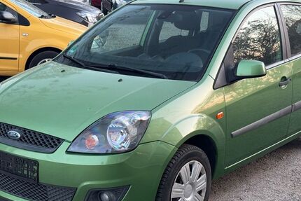 Ford Fiesta 172.000 km 2.799 &euro; Erfurt 99085
