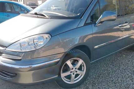 Peugeot 807 243.000 km 5.490 &euro; Springe 31832