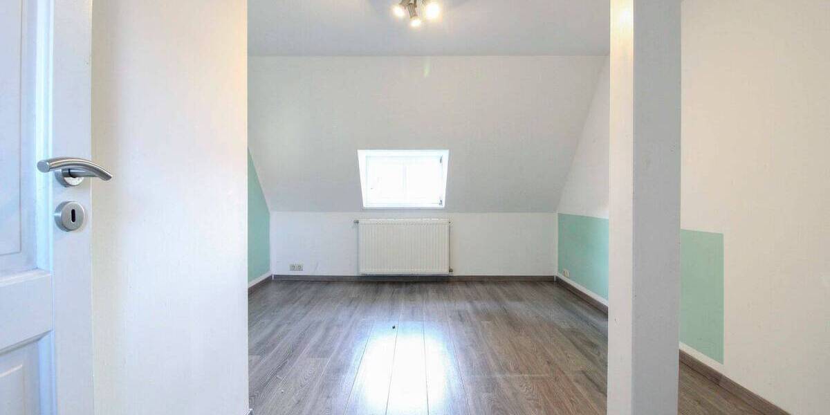 Reihenendhaus Dresden Pieschen-Nord/Trachenberge - 7 Zimmer, 117 m&sup2;, 379.000&euro; | Angebot:26827481
