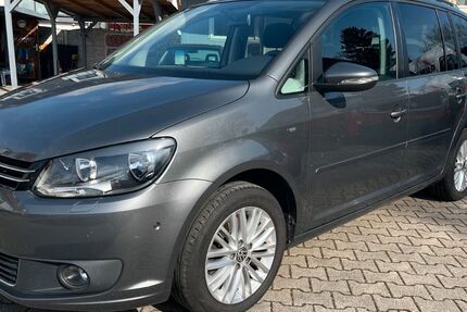VW Touran 164.000 km 9.990 &euro; München 81825
