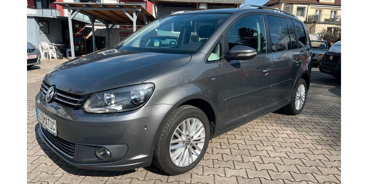 VW Touran 164.000 km 9.990 &euro; München 81825