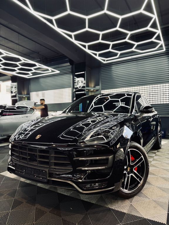 Porsche Macan 69.162 km 43.000 € Berlin 10553
