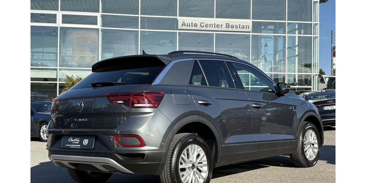 VW T-Roc 1.5 TSI Life CARPLAY/NAVI/SPURHALT/SHZ/DAB 52.096 km 19.800 &euro; Villingen-Schwenningen 78054