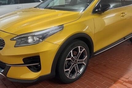Kia XCeed 61.000 km 19.890 € Weitramsdorf 96479