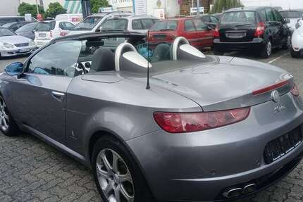 Alfa Romeo Spider 98.000 km 11.490 &euro; Mühlheim 63165