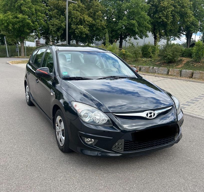 i30