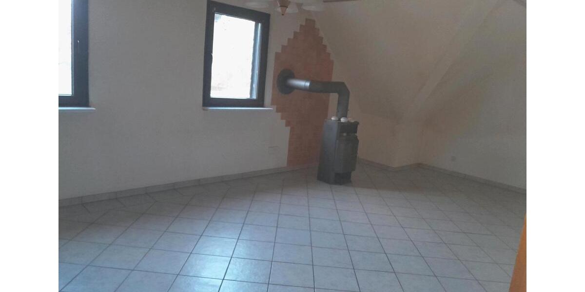 Dachgeschoßwohnung Olsberg - 4 Zimmer, 95 m&sup2;, 700&euro; | Angebot:25219280