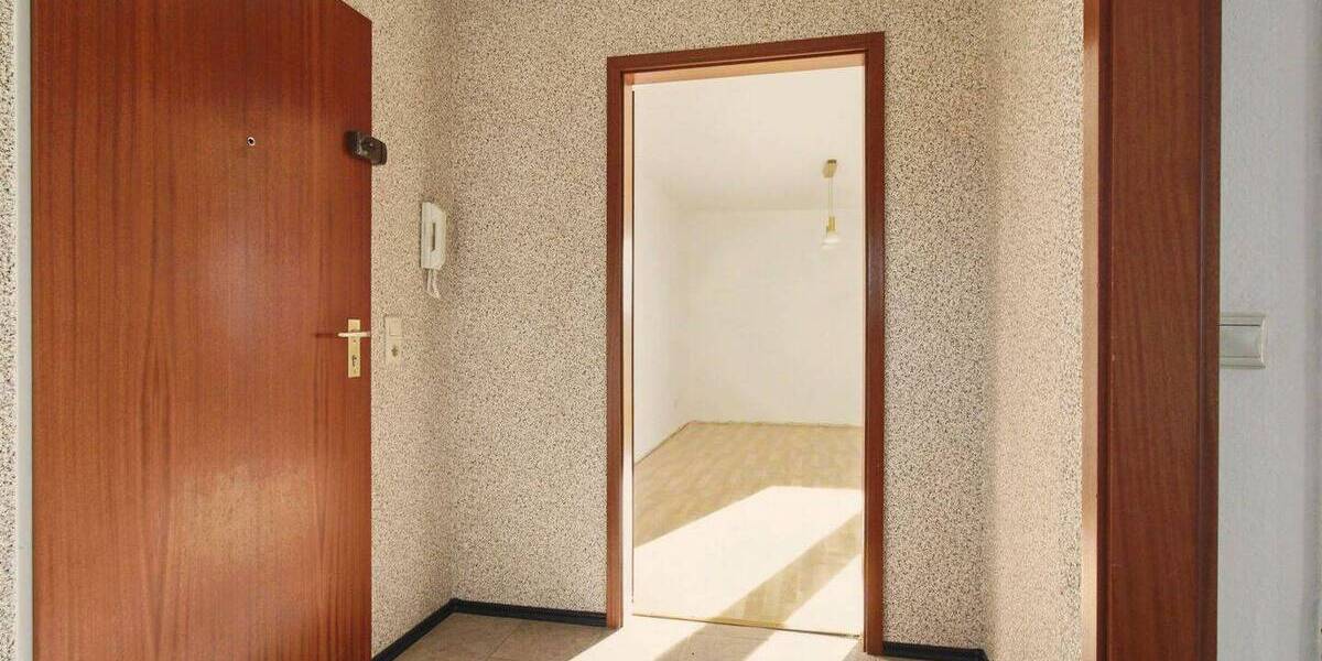 Etagenwohnung Radeberg - 2 Zimmer, 65 m&sup2;, 120.000&euro; | Angebot:26204590