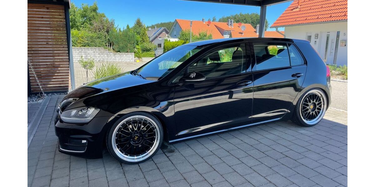VW Golf 151.000 km 9.350 &euro; Tettnang 88069