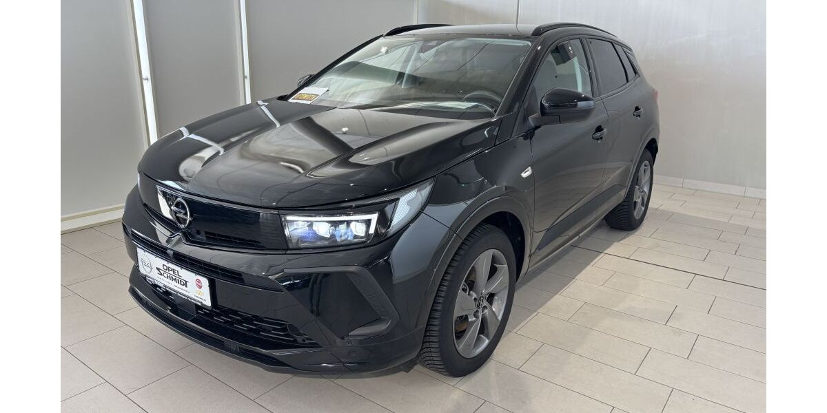 Opel Grandland (X) 33.426 km 20.990 &euro; Wilhelmshaven 26389